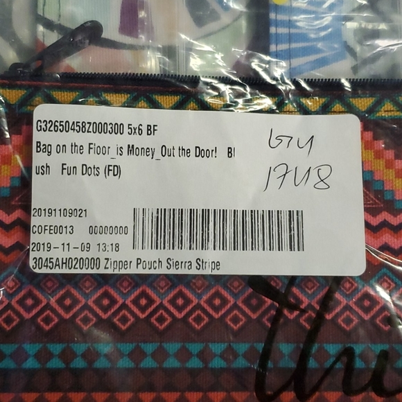 NIB Zipper Pouch - Picture 3 of 4